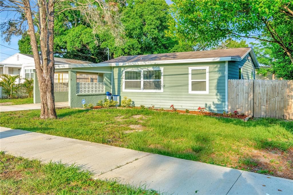 9208 N 27TH STREET TAMPA, FL 33612