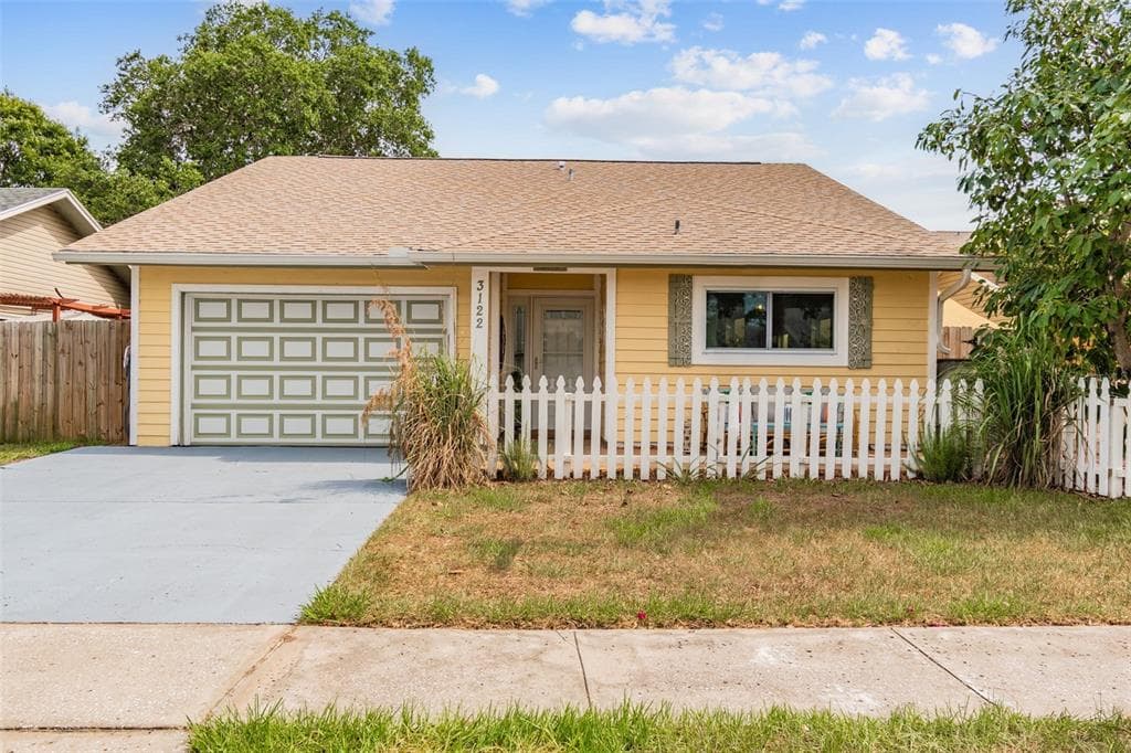 3122 WHISPERING DRIVE N LARGO, FL 33771
