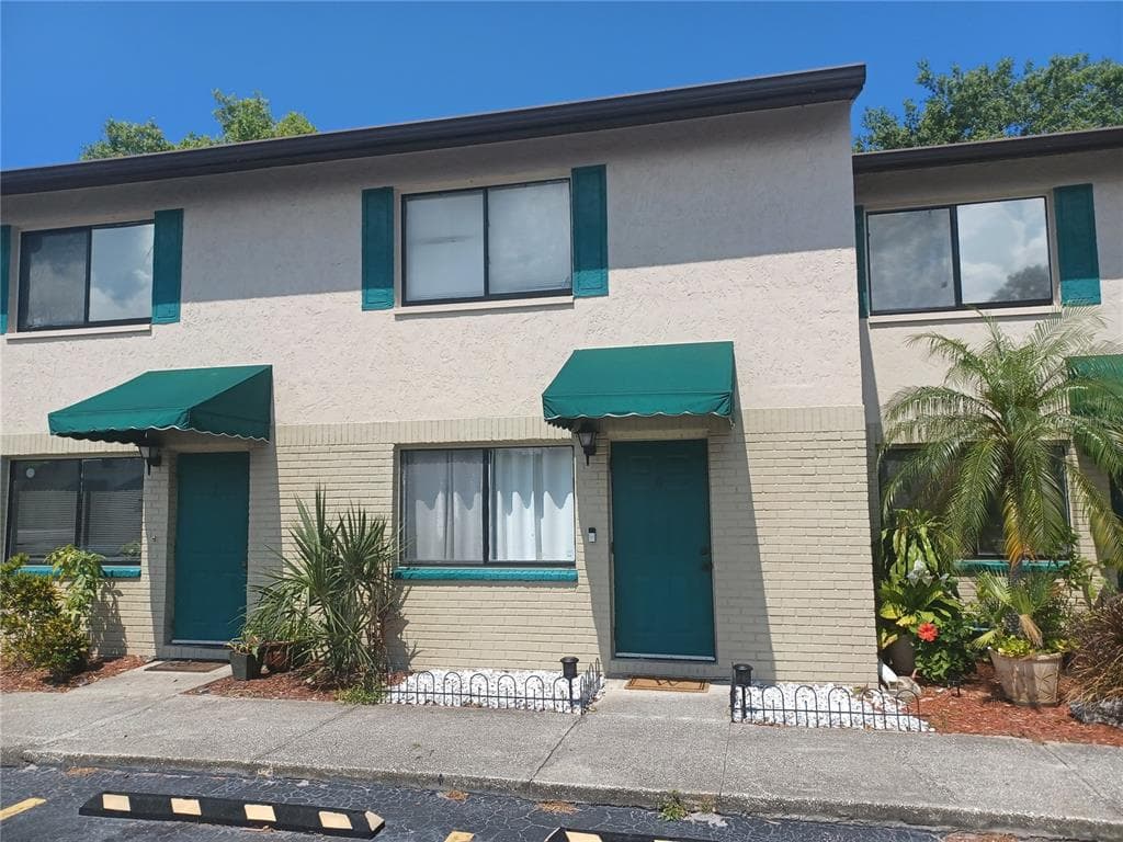 2052 KINGS HIGHWAY UNIT 6 CLEARWATER, FL 33755