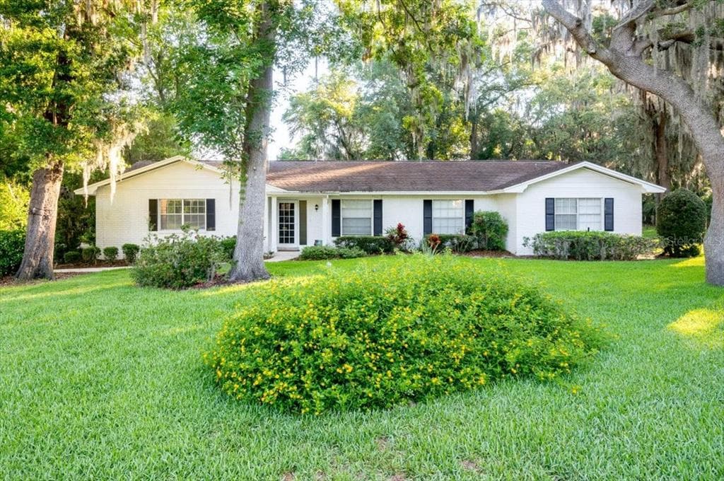 126 LAUREL TREE WAY BRANDON, FL 33511