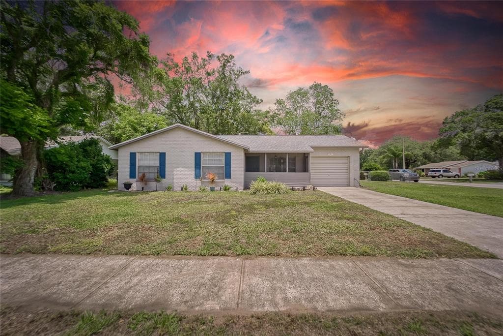 201 CLAIRE DRIVE SEFFNER, FL 33584