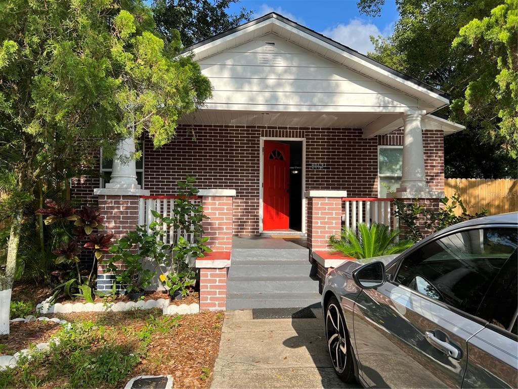 8012 N 11TH STREET TAMPA, FL 33604