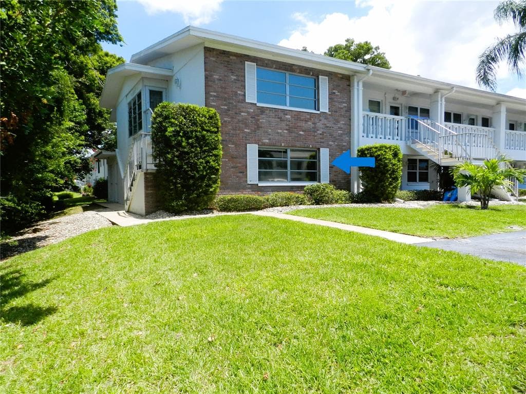210 BRANDY WINE DRIVE UNIT 210 LARGO, FL 33771