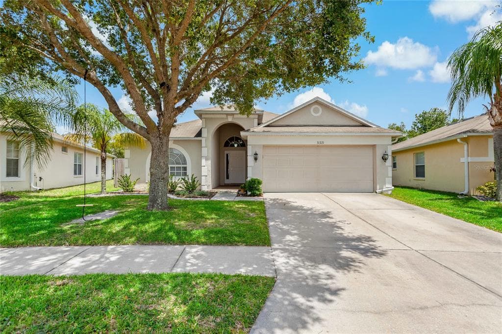 31221 WHINSENTON DRIVE WESLEY CHAPEL, FL 33543