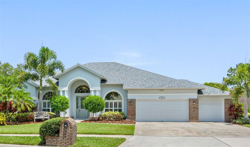2212 HICKORY RIDGE DRIVE