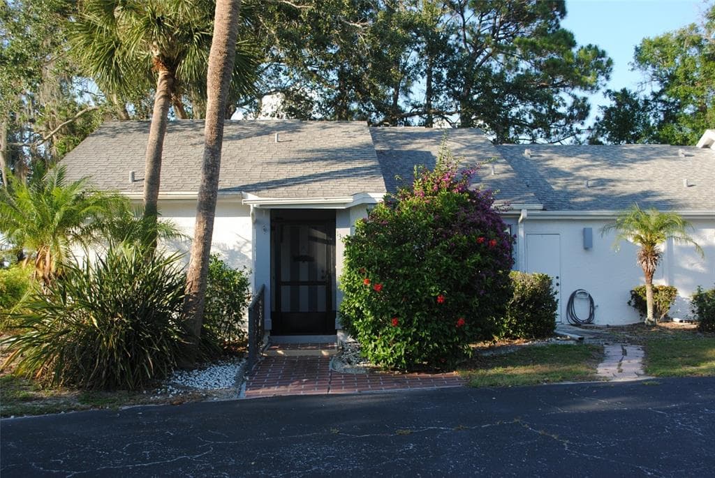 1307 SPRY COURT SUN CITY CENTER, FL 33573