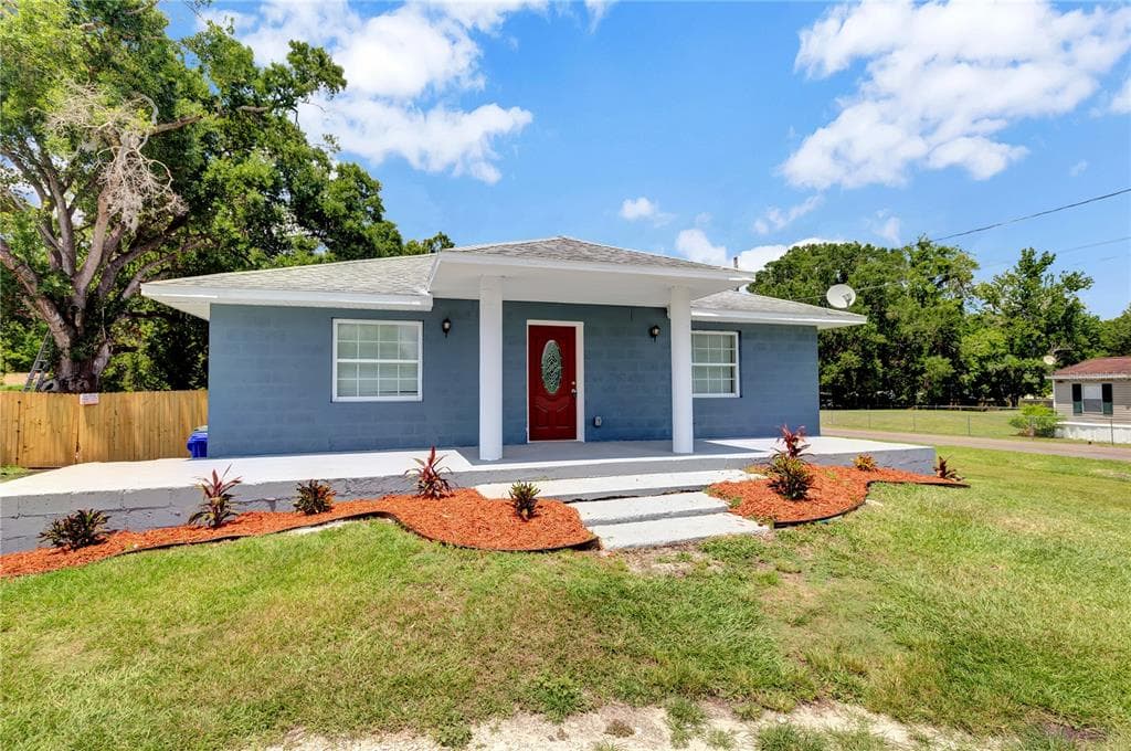 501 W CRESCENT DRIVE LAKELAND, FL 33805
