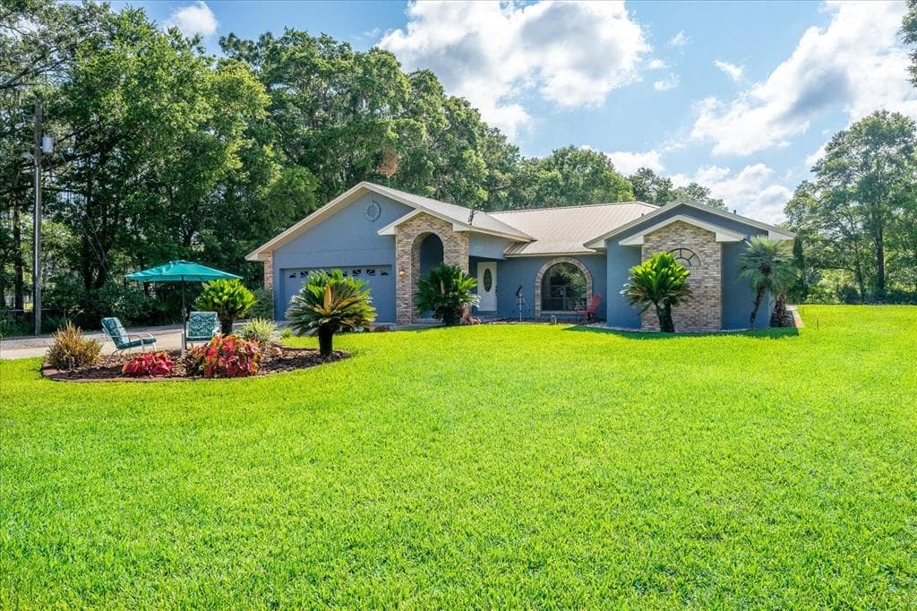 5206 VAUGHN ROAD PLANT CITY, FL 33565