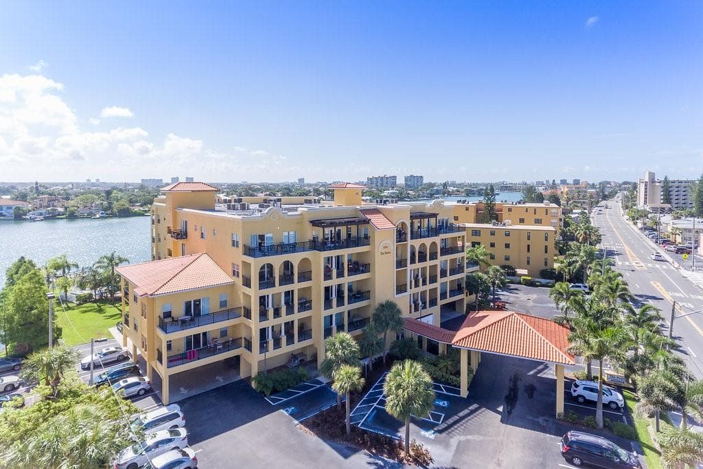 10315 GULF BOULEVARD UNIT 108 TREASURE ISLAND, FL 33706