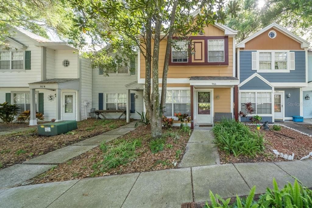 966 FRANKLIN COURT PALM HARBOR, FL 34683