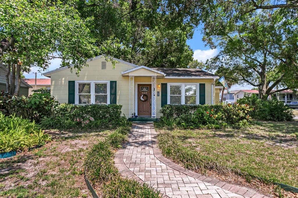 420 S MATANZAS AVENUE TAMPA, FL 33609