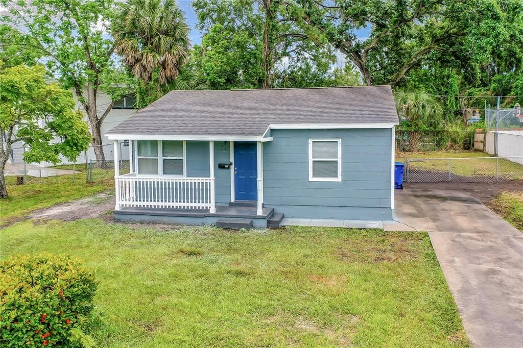 720 E HARBOR DRIVE S ST PETERSBURG, FL 33705