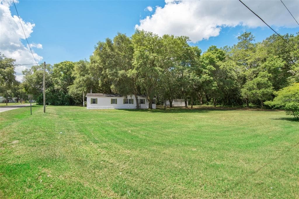 39822 PRETTY POND ROAD ZEPHYRHILLS, FL 33540