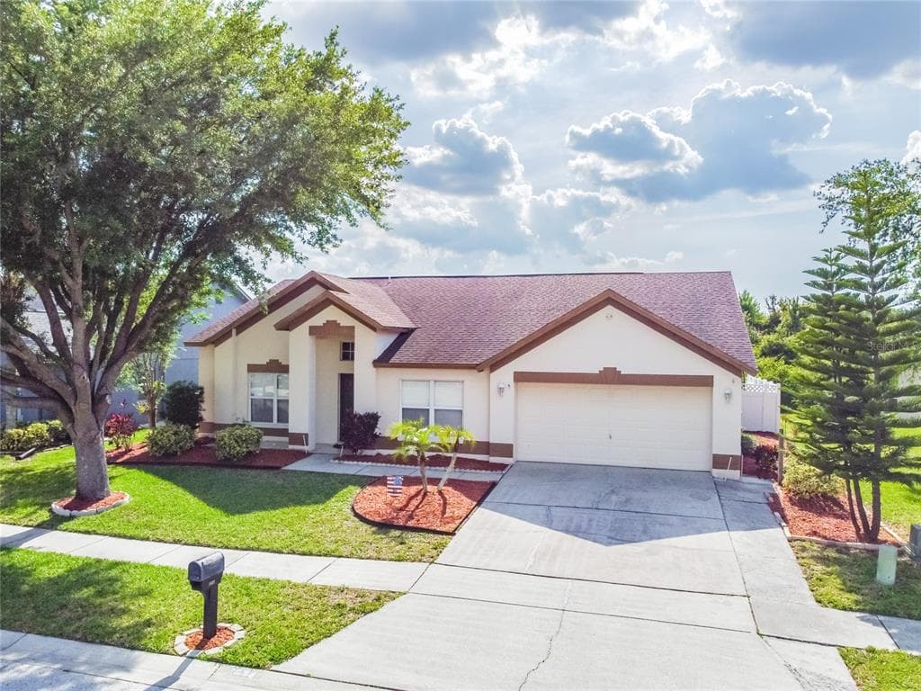 1633 AUDUBON TRAIL LUTZ, FL 33549