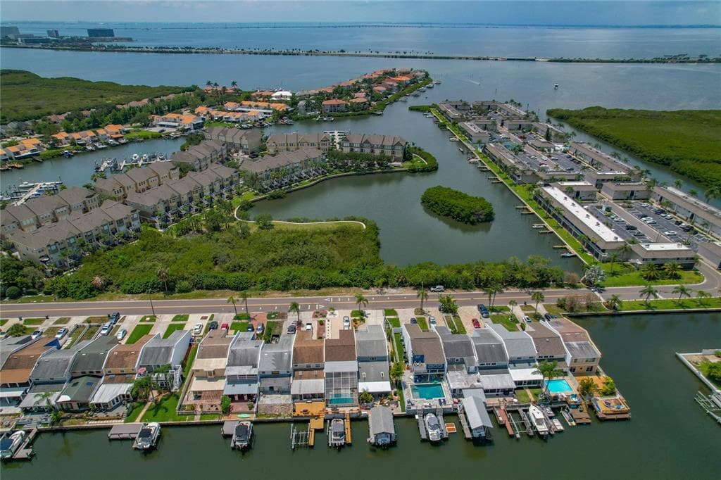 8759 BAY POINTE DRIVE