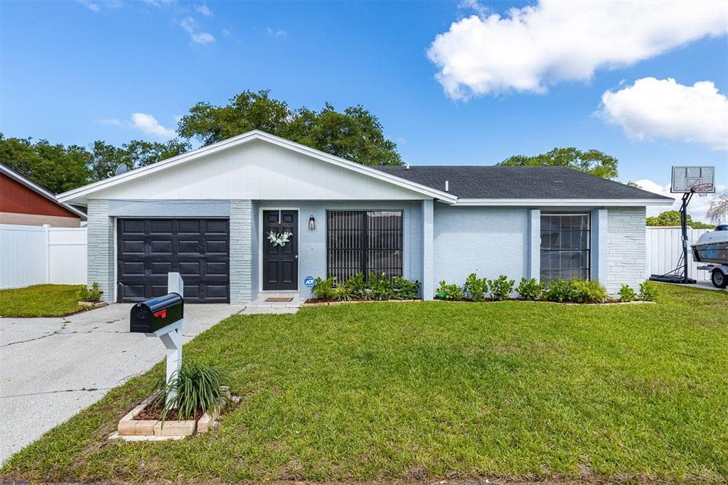 6716 WILLOW SPRING COURT TAMPA, FL 33615
