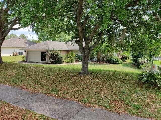 11748 GRAND HILLS BOULEVARD CLERMONT, FL 34711