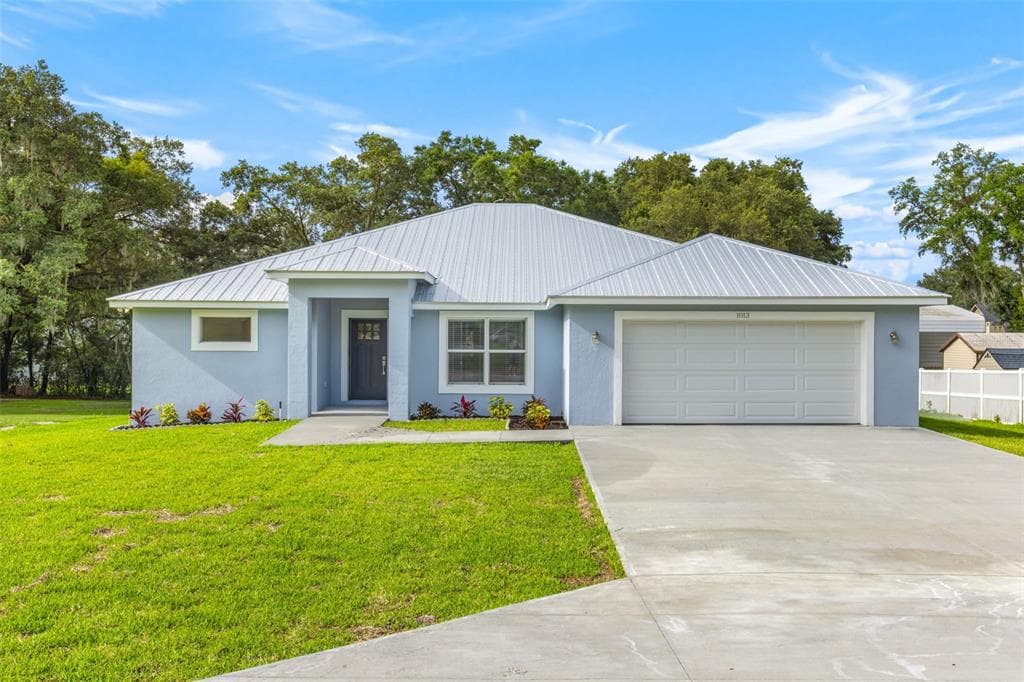 1013 JANET DRIVE LAKELAND, FL 33805
