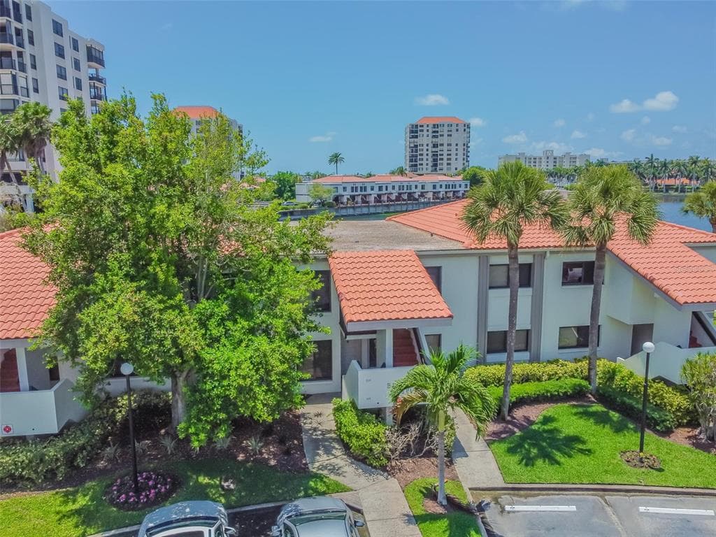 6281 BAHIA DEL MAR BOULEVARD UNIT 106 ST PETERSBURG, FL 33715