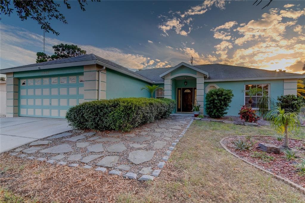1949 DARTMOUTH DRIVE HOLIDAY, FL 34691