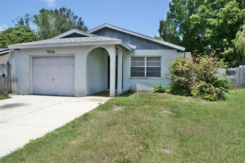 6761 70TH AVENUE N PINELLAS PARK, FL 33781