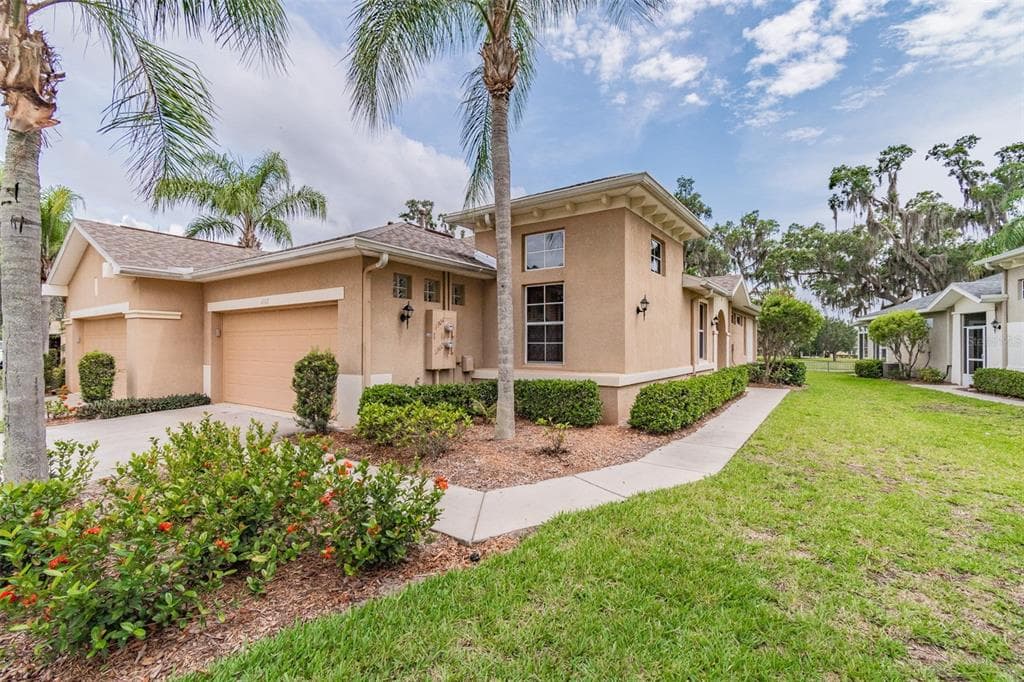 1302 KETTERING GREENS DRIVE SUN CITY CENTER, FL 33573