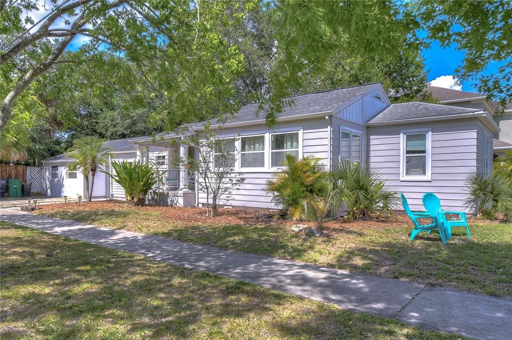 3319 W PAUL AVENUE TAMPA, FL 33611