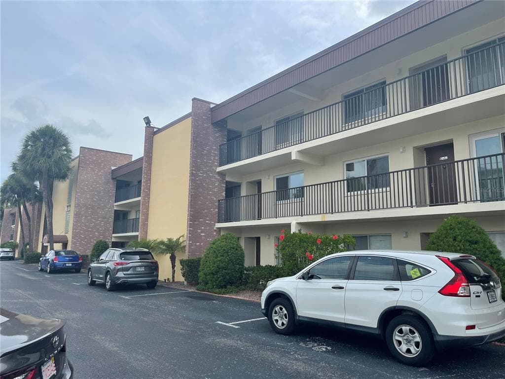 4435 1ST STREET NE UNIT 210