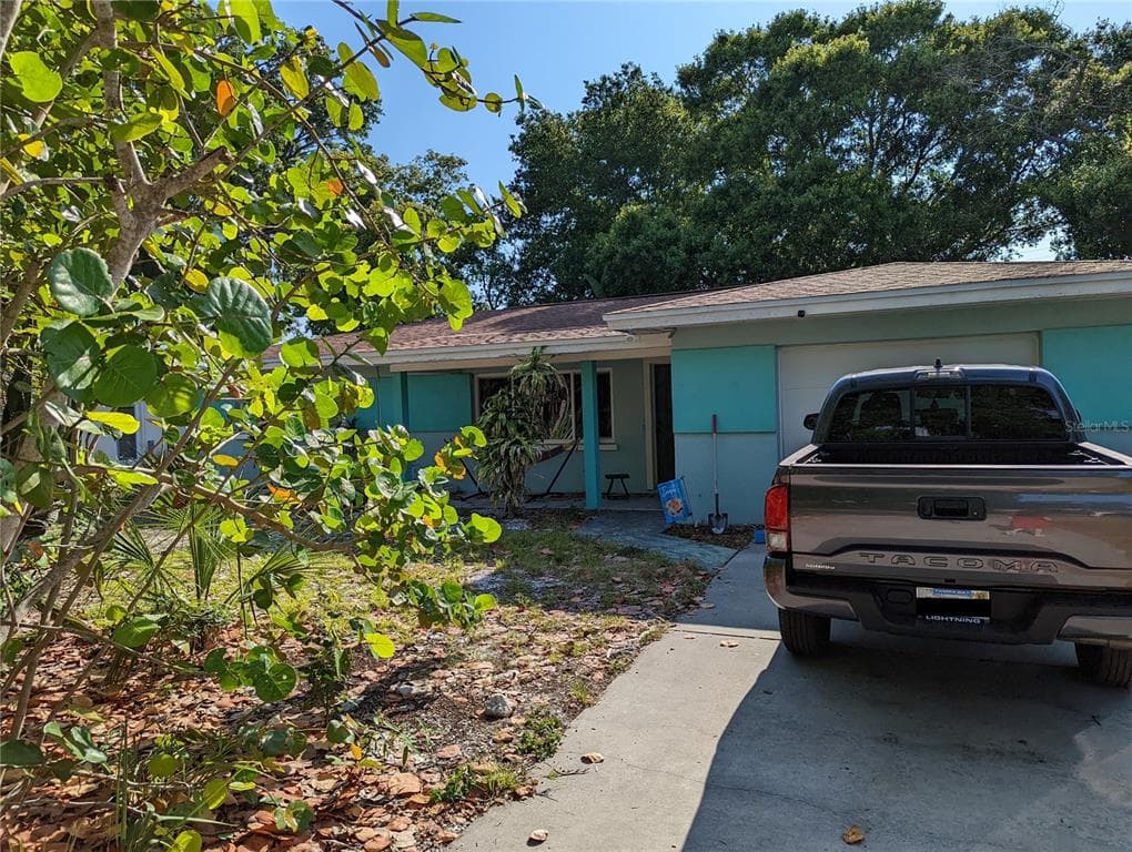1520 SAN HELEN DRIVE DUNEDIN, FL 34698