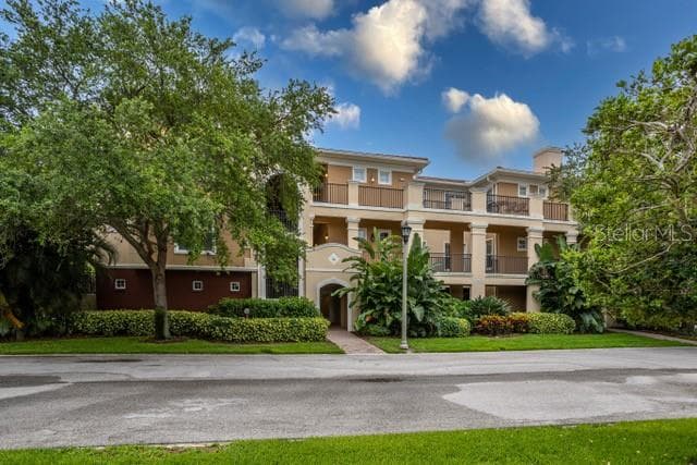 8 ACADEMY WAY S UNIT 122 ST PETERSBURG, FL 33711