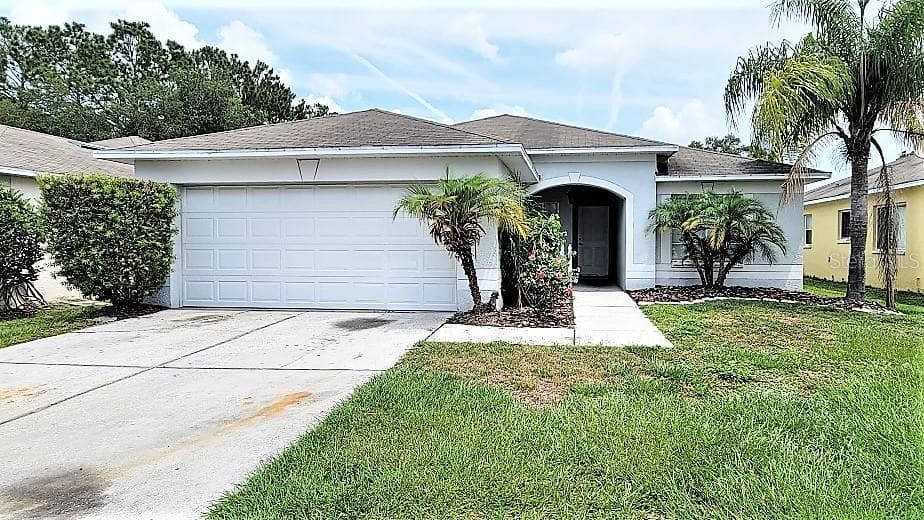 30911 MIDTOWN COURT WESLEY CHAPEL, FL 33545