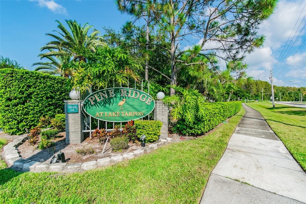 3134 LAKE PINE WAY UNIT G3 TARPON SPRINGS, FL 34688