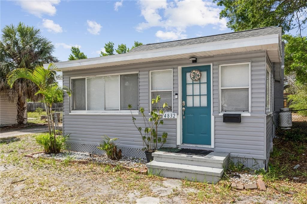4832 4TH AVENUE S ST PETERSBURG, FL 33711