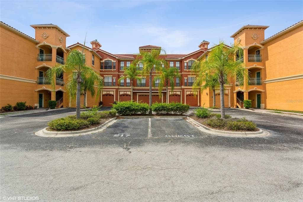2749 VIA CIPRIANI UNIT 1032A CLEARWATER, FL 33764