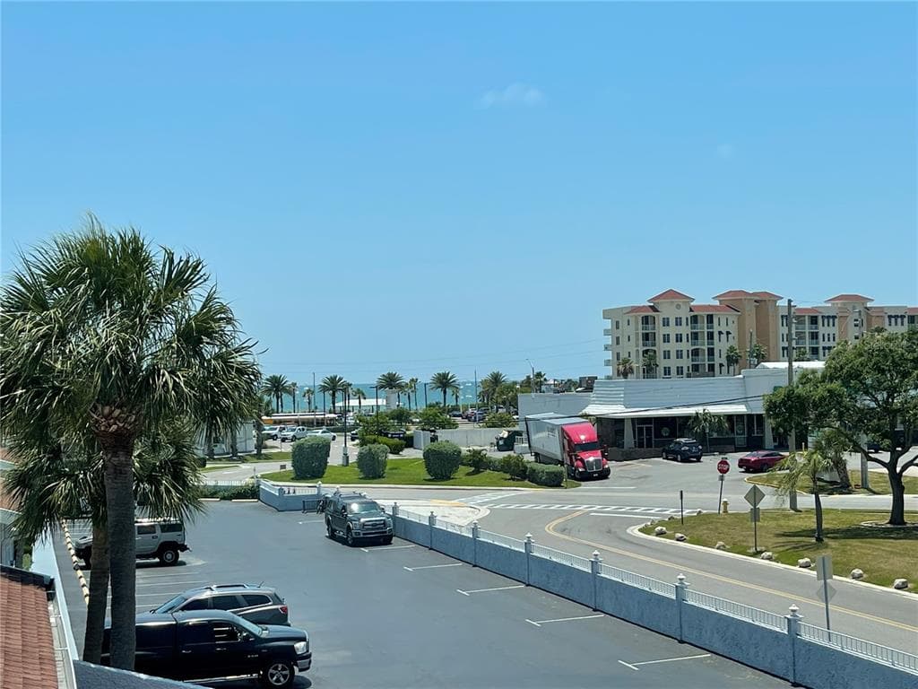 169 MEDALLION BOULEVARD UNIT F MADEIRA BEACH, FL 33708
