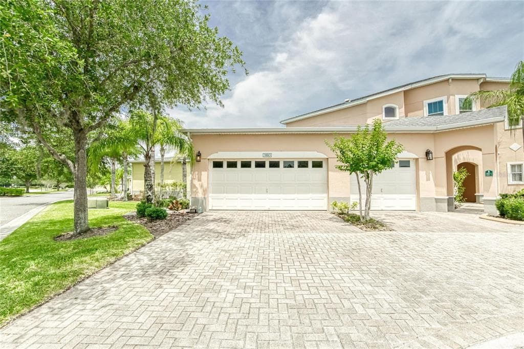 3883 SERENADE LANE UNIT 3883 LAKELAND, FL 33811