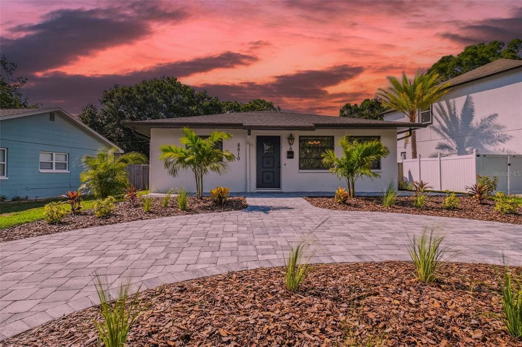 8010 DIAGONAL ROAD N ST PETERSBURG, FL 33702