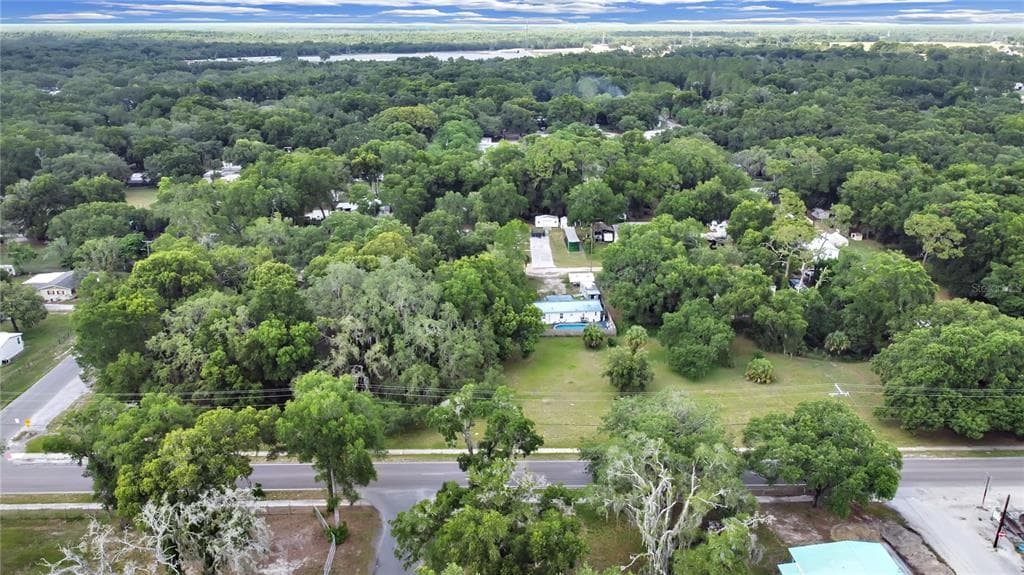 10610 MAIN STREET THONOTOSASSA, FL 33592