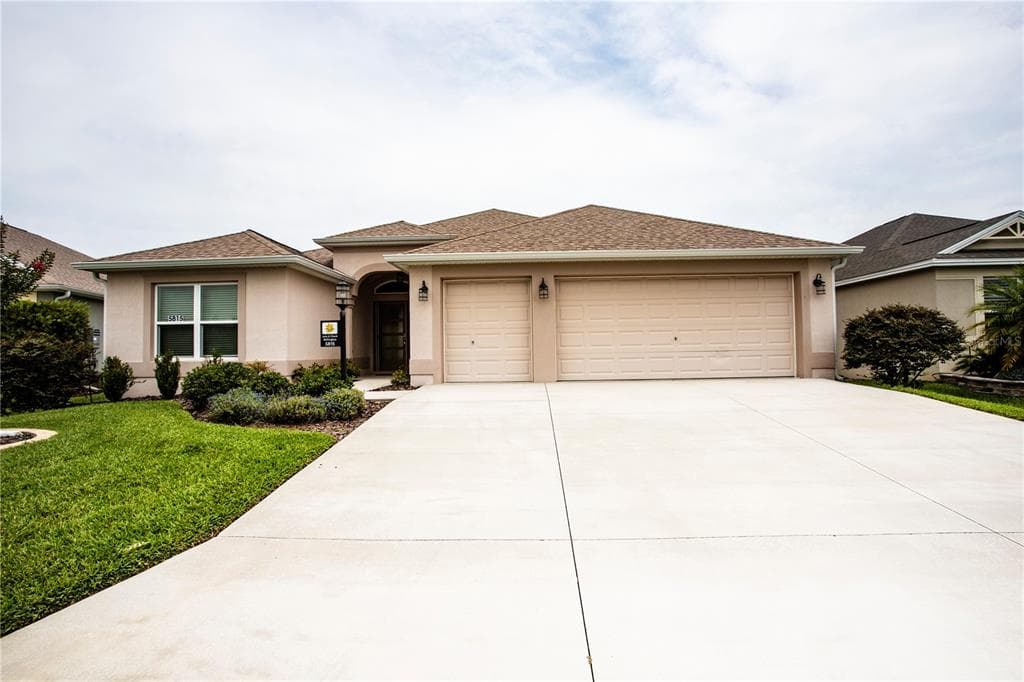 5815 CIPRIS CIRCLE THE VILLAGES, FL 32163