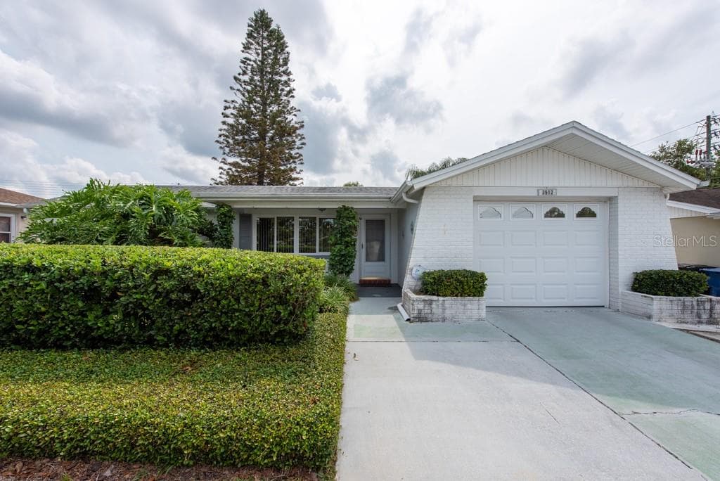 3512 COCKATOO DRIVE NEW PORT RICHEY, FL 34652
