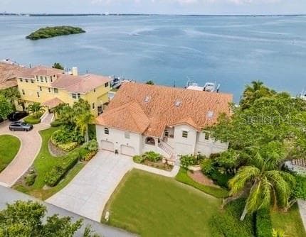 511 1ST AVENUE S TIERRA VERDE, FL 33715