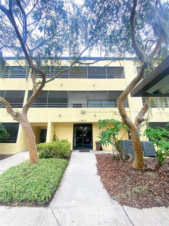 13612 SOUTH VILLAGE DRIVE UNIT 5112 TAMPA, FL 33618