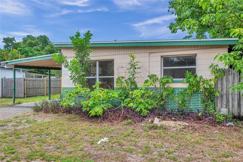 8550 94TH AVENUE SEMINOLE, FL 33777