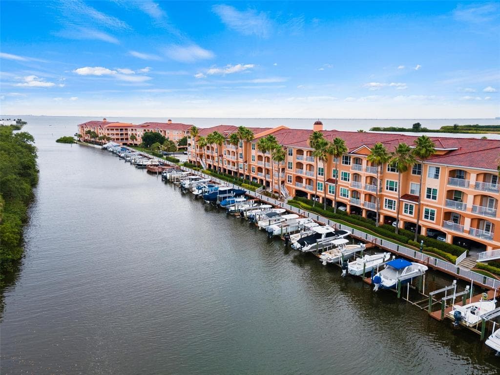 5000 CULBREATH KEY WAY UNIT 8107 TAMPA, FL 33611
