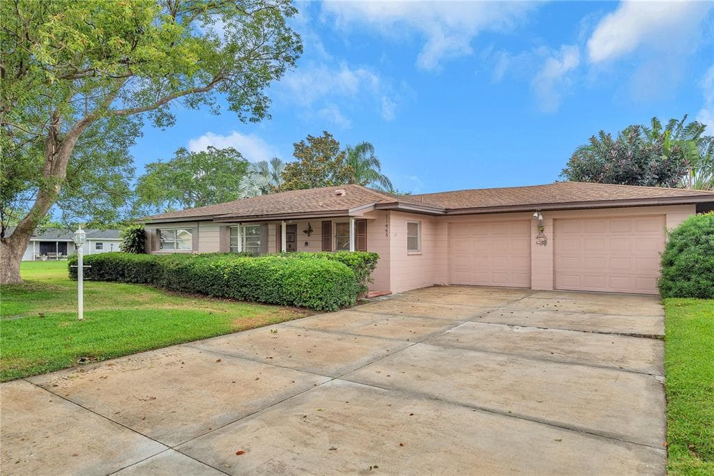 11448 CARDINAL WAY LARGO, FL 33774