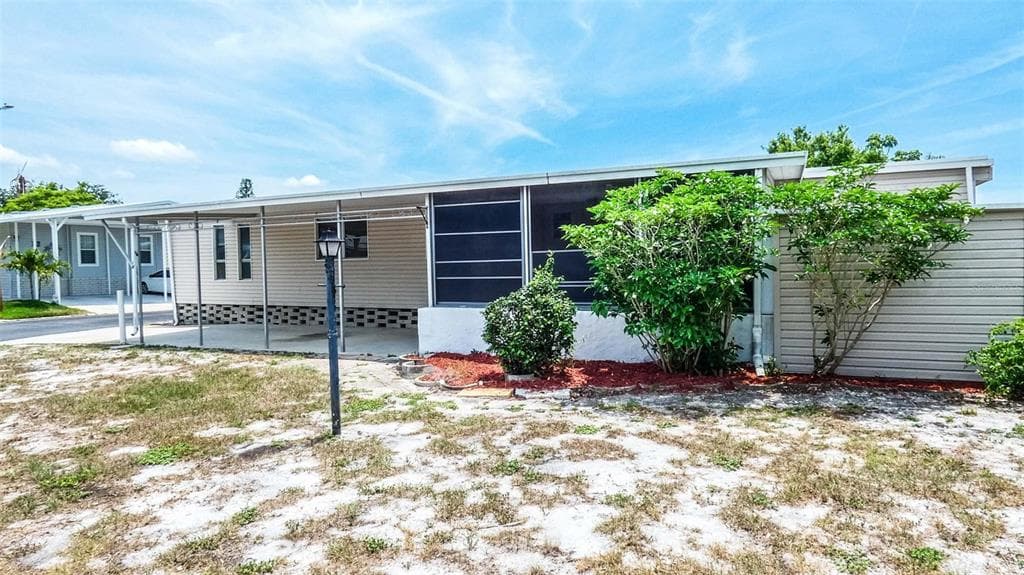 9790 66TH STREET N UNIT 16 PINELLAS PARK, FL 33782