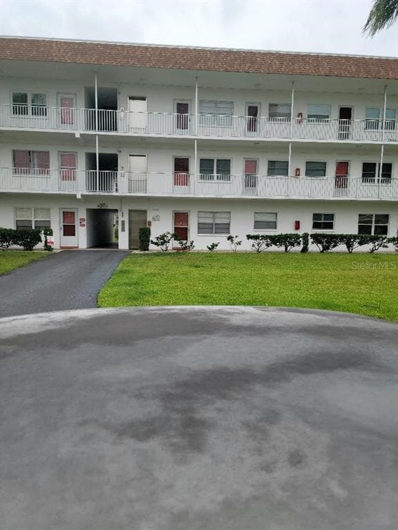 5728 14TH AVENUE N UNIT 106B ST PETERSBURG, FL 33710