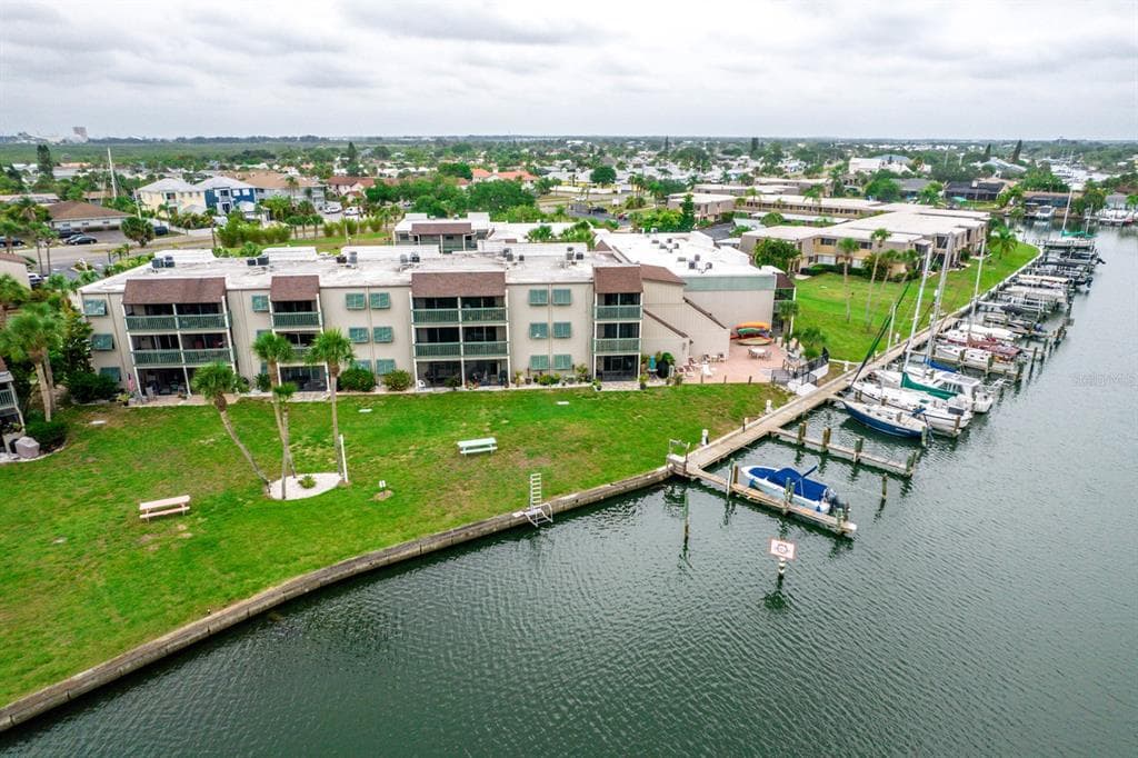 1028 APOLLO BEACH BOULEVARD UNIT 214 APOLLO BEACH, FL 33572