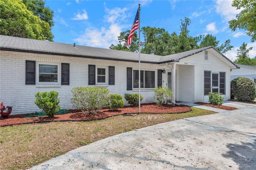 6048 16TH STREET ZEPHYRHILLS, FL 33542