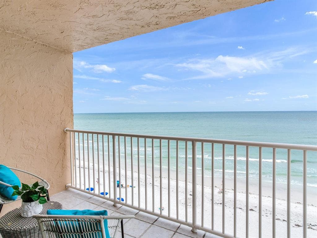 18650 GULF BOULEVARD UNIT 712 INDIAN SHORES, FL 33785